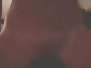 سوراخ تمیز خاکستری ک ...