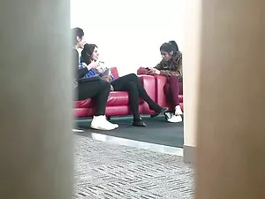 سوار زیبایی بر روی ع ...