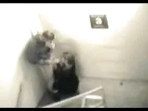 گلو این تازه وارد آن ...